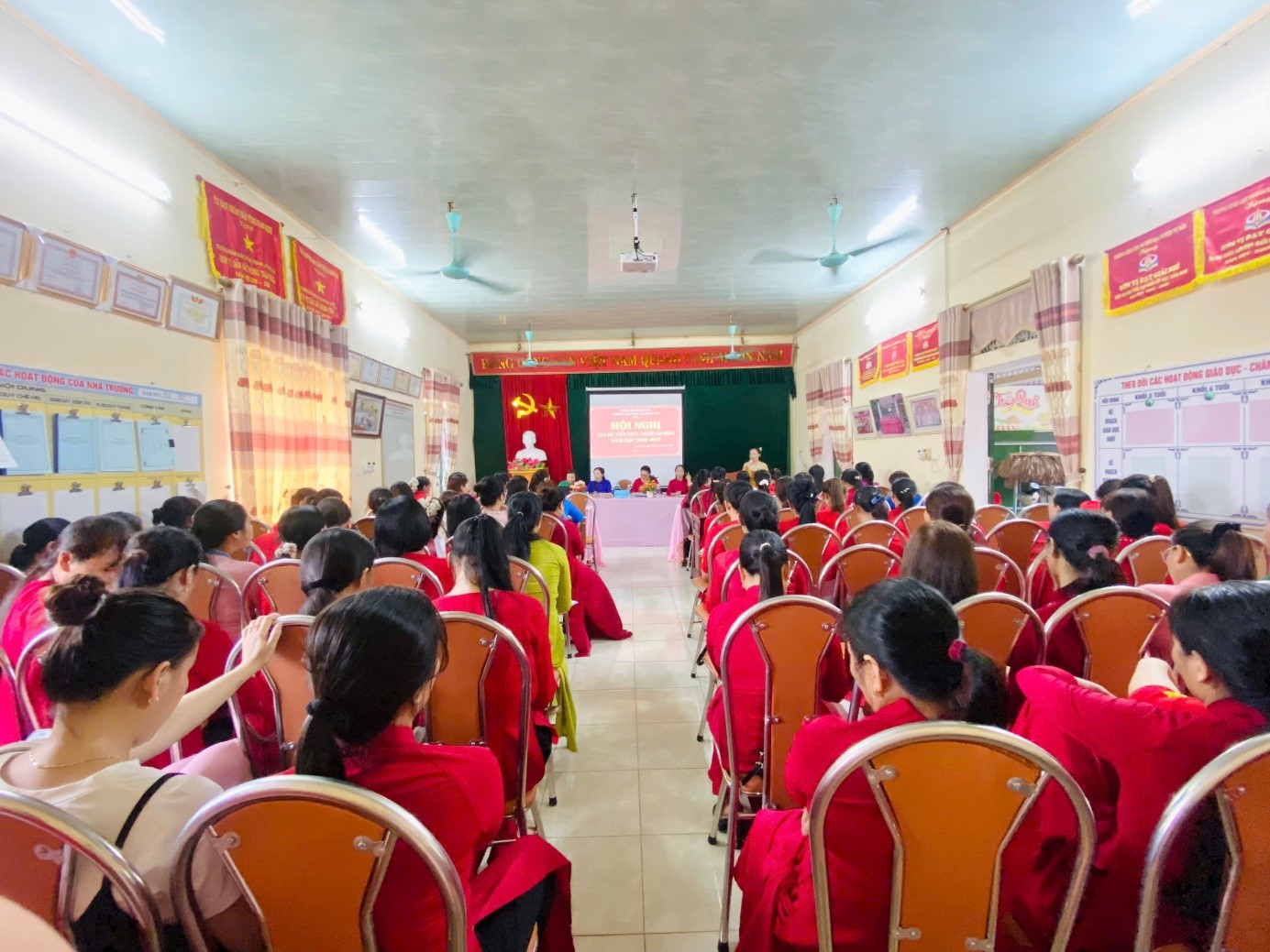 Trường Mầm non xã Minh Tân tổ chức thành công hội nghị cán bộ, viên chức, người lao động năm học 2026-2027