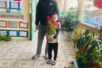 HOẠT ĐỘNG “TẾT TRỒNG CÂY” CỦA LỚP 5 TUỔI B2